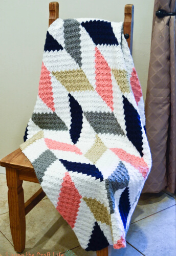 Herringbone Blanket Corner to Corner Crochet Pattern by LivingTheCraftLife