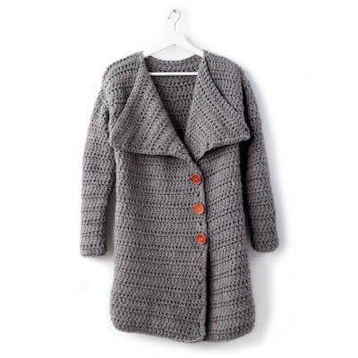 Big Collar Free Crochet Coat Pattern by Yarnspirations