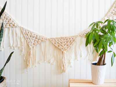 Boho Granny Stitch Crochet Garland Pattern by Whistle & Ivy