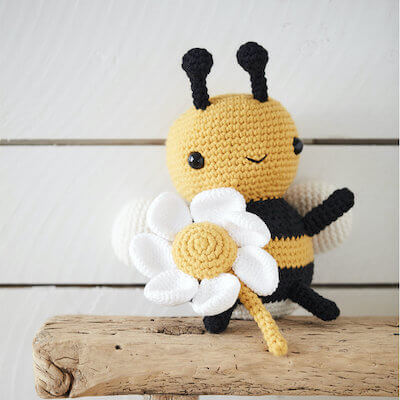 Crochet Amigurumi Bumble Bee Pattern by Hobby Craft