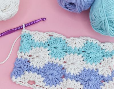 Crochet Catherine's Wheel Stitch by The Spruce Crafts