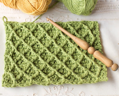 Crochet Diamond Stitch by Hopeful Honey