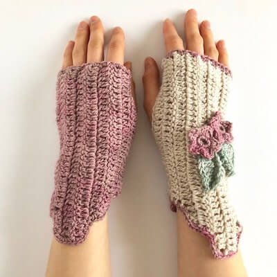 Cochet Floral Blossoms Hand Warmers Pattern by Valerie Baber Designs