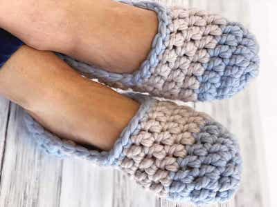 Easiest Super Bulky Crochet Slippers Pattern by Love Life Yarn