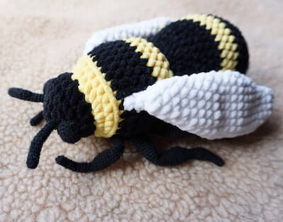 Realistic Bumblebee Amigurumi Pattern by Yarn Andy