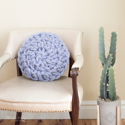 Round Super Chunky Crochet Pillow Pattern by Whistle & Ivy