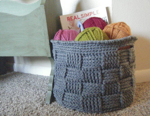 DIY Crochet Basket Weave Bin with Handles Pattern by swellamy