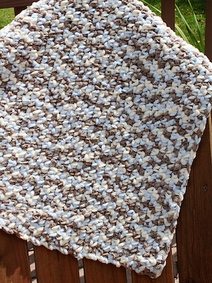 Bernat Blanket Crochet Baby Blanket Pattern by Easy Crochet