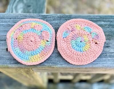 Crochet Paw Print Scrubbies Pattern by Crafty Kitty Crochet