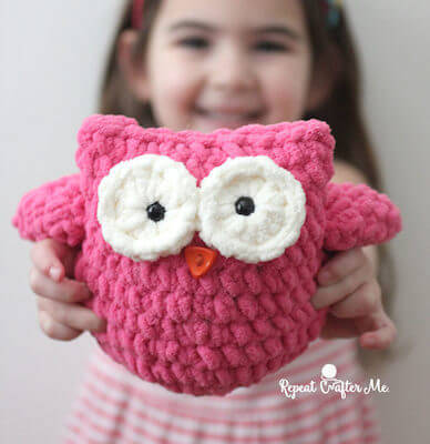 Crochet Plush Owl Pattern by Repeat Crafter Me