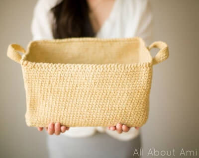 Rustic Tweed Basket Crochet Pattern by All About Ami