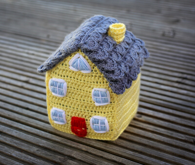 Crochet House Pattern by Lime Green Lady