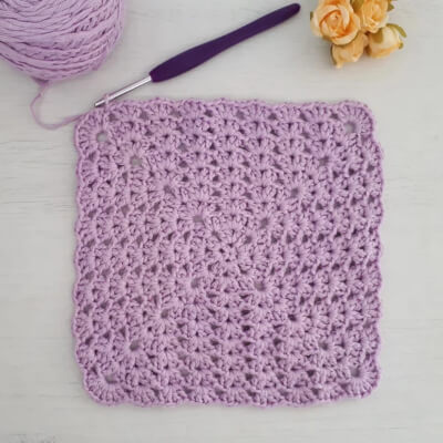 Hot Pad Iris Stitch In a Crochet Square Pattern by MadeByGootie
