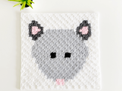 C2C Crochet Opossum Pattern by Lovable Loops