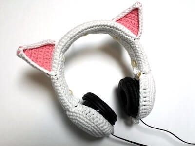 Crochet Cat Ears Headphones Covers by Zonal