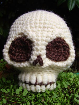 Sweet Little Skull Crochet Pattern by Voodoo Maggie Studios