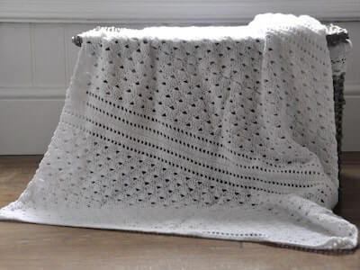 White Shell Lace Blanket Crochet Pattern by Han Jan Crochet