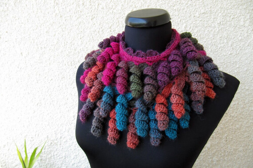 Multicolor Scarf Lariat Crochet Curly Cue Pattern by MilimagfaShop