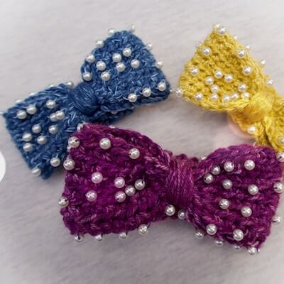 Beaded Crochet Hair Bow Pattern by Woven Tales Designs