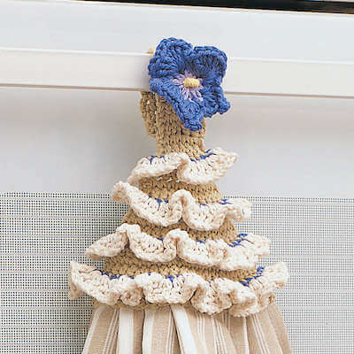 Crochet Pansy Towel Topper Pattern by Yarnspirations
