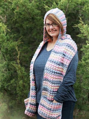 Easy Scoodie Crochet Pattern by Nana's Crafty Home