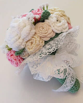 Bridal Bouquet Crochet Pattern by The Crochet Architect