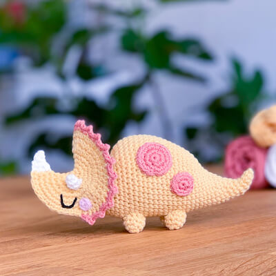 Crochet Triceratops Dinosaur by Halime Ozel