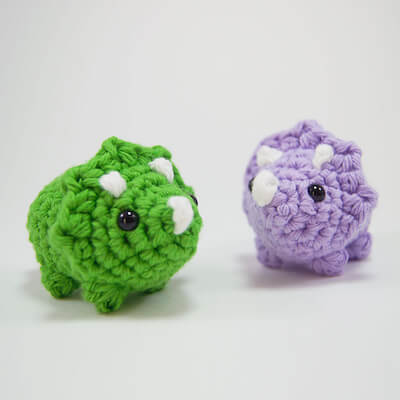 Mini Triceratops Amigurumi Pattern by Louie's Loops