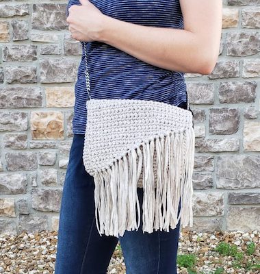 Modern Boho Handbag Crochet Pattern by E'Claire Makery