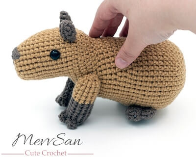 Amigurumi Crochet Capybara Pattern by Mevv San