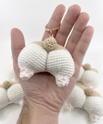 Corgi Butt Crochet Pattern by The Art Otter