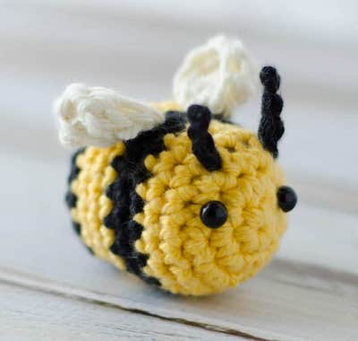 Crochet Bee Pattern by Crochet 365 Knit Too