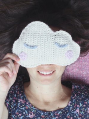 Crochet Cloud Eye Pillow Pattern by Gemma Cubells