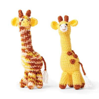Crochet Giraffes Pattern by Red Heart