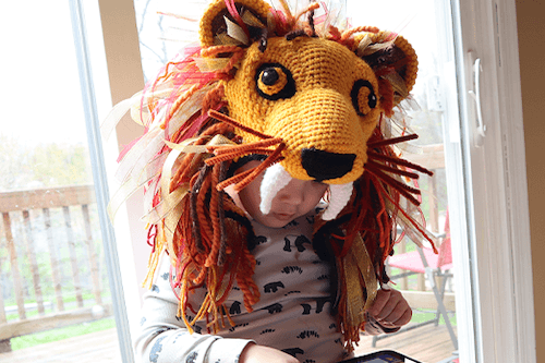 Crochet Lion Hat Pattern by Pig Loves Mouse