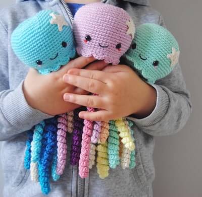 Crochet Octopus Pattern by Lil Crochet Love