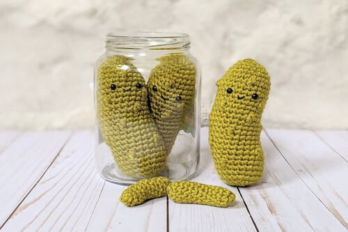 Crochet Pickle Pattern by Baby Cakes Studios