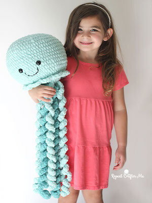 Giant Crochet Jellyfish Pattern by Repeat Crafter Me
