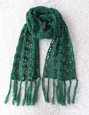 Tendril Leaf Lacy Crochet Scarf Pattern by Annie's Design Crochet