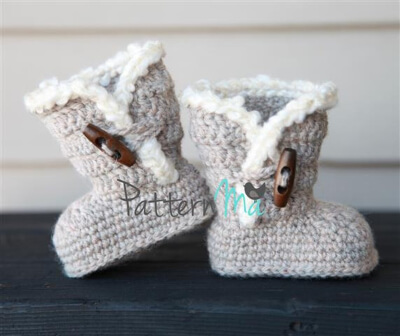 Crochet Baby Boots Pattern by Pattern Ma