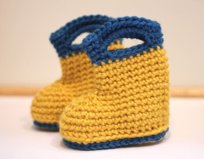 Crochet Baby Rain Boots Pattern by Repeat Crafter Me