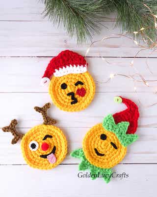 Crochet Christmas Emoji Pattern by Golden Lucy Crafts