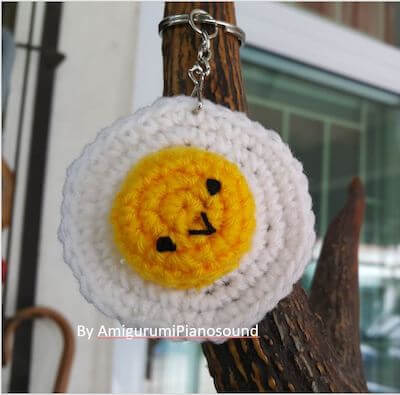 Crochet Fried Egg Keychain Pattern by Flo And Dot