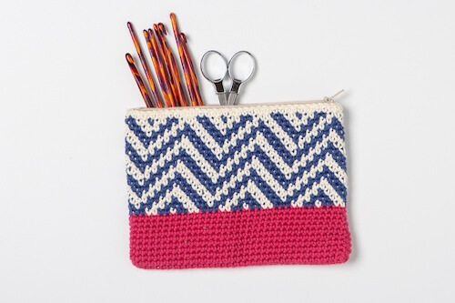 Crochet Tapestry Zipper Pouch Pattern by Crochet