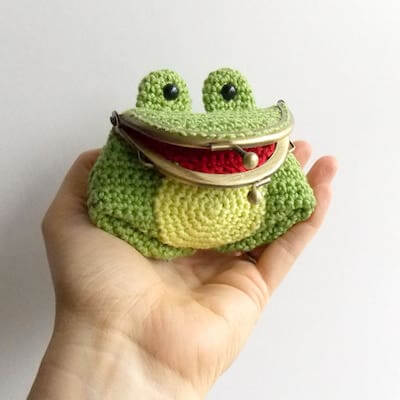 Freddie, The Frog Crochet Coin Purse Pattern by Irene Strange