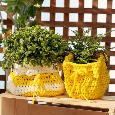 Slouchy Crochet Plant Pot Cozy Pattern by Yarnspirations