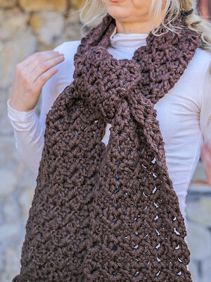 Winterberry Chunky Scarf Crochet Pattern by Crochet With Frankie Kate