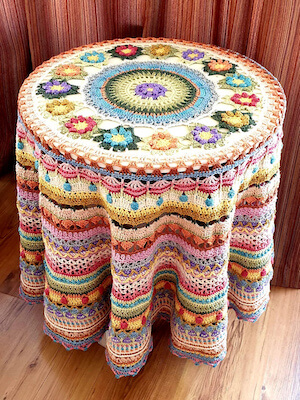 Country Garden Tablecloth Crochet Pattern by Annamarie Esterhuizen