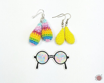 Crochet Drops Earrings Pattern by Raffamusa Designs