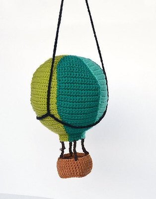 Crochet Hot Air Balloon Amigurumi Pattern by Joyce Overheul